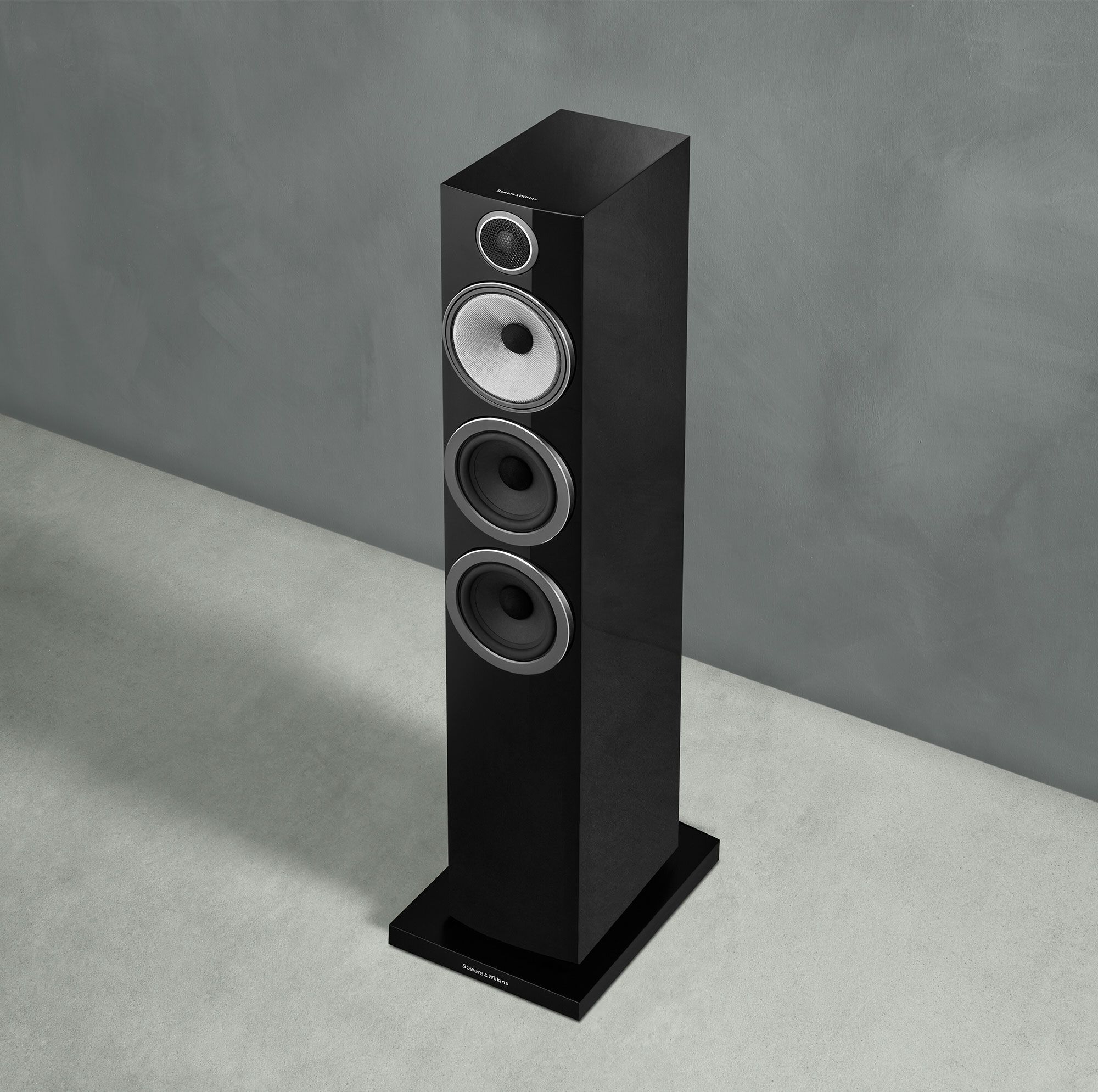 Bowers & Wilkins 704 S3 Glossy Black напольная АС