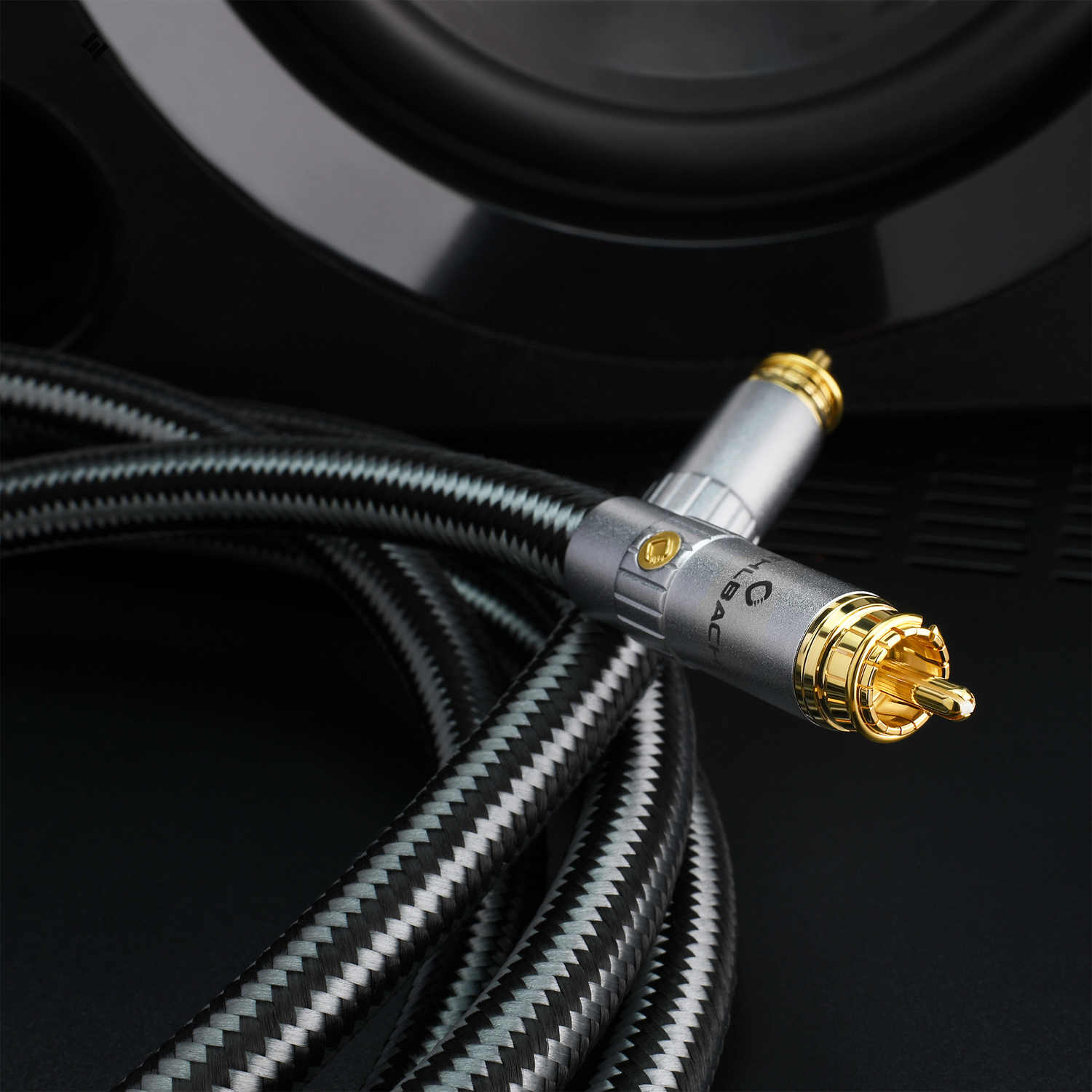 Oehlbach STATE OF THE ART XXL Cable RCA 1x6,6m gold Сабвуферный кабель D1C13306