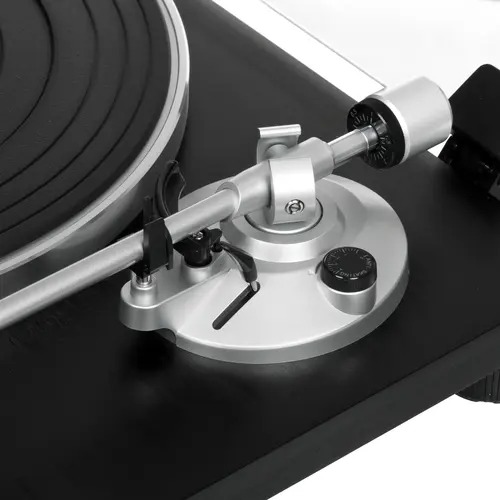 AUDIO-TECHNICA AT-LPW30BK Виниловый проигрыватель