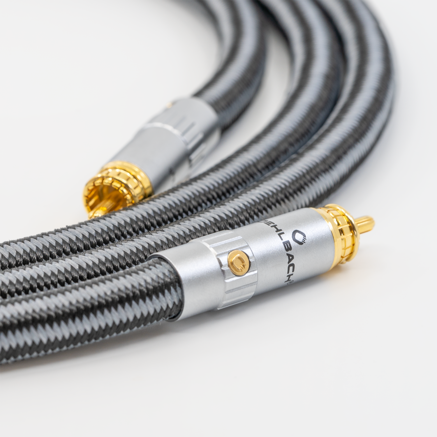 Oehlbach STATE OF THE ART XXL Cable RCA 1x6,6m gold Сабвуферный кабель D1C13306