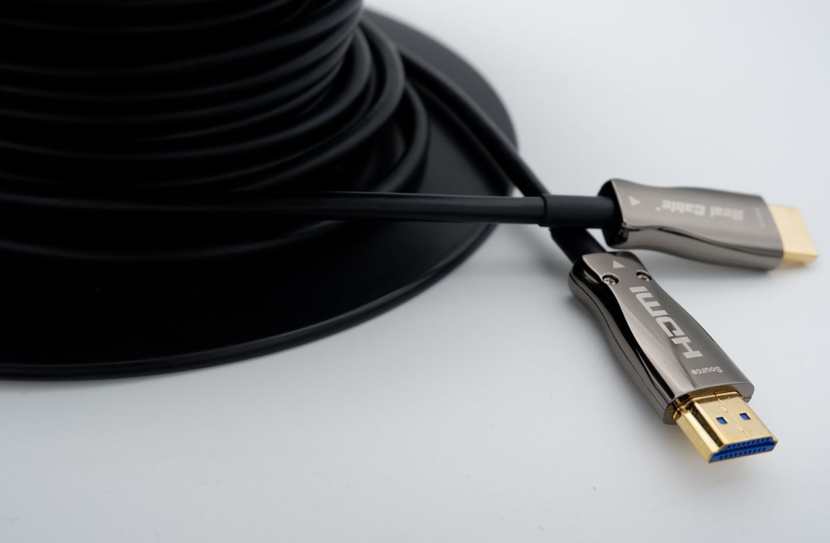Real Cable HD-OPTIC/ 10m HDMI кабель