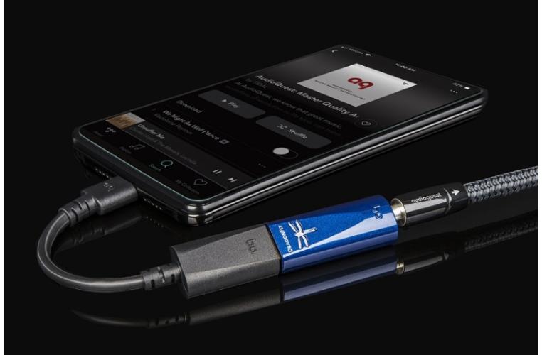 AudioQuest DragonFly Cobalt Цифро-аналоговый преобразователь