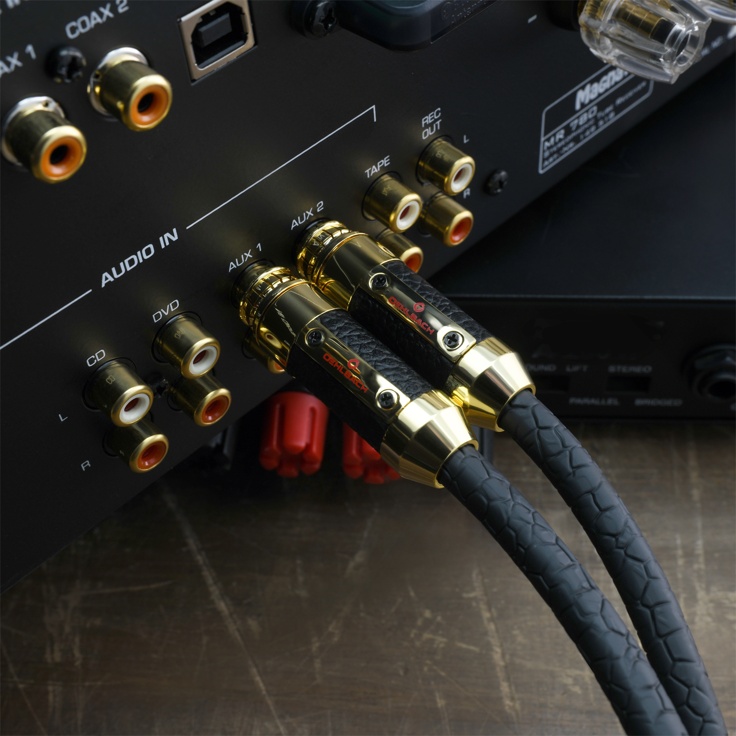 Oehlbach STATE OF THE ART XXL Black Connection Cable RCA 1m gold High-End цифровой кабель D1C13826