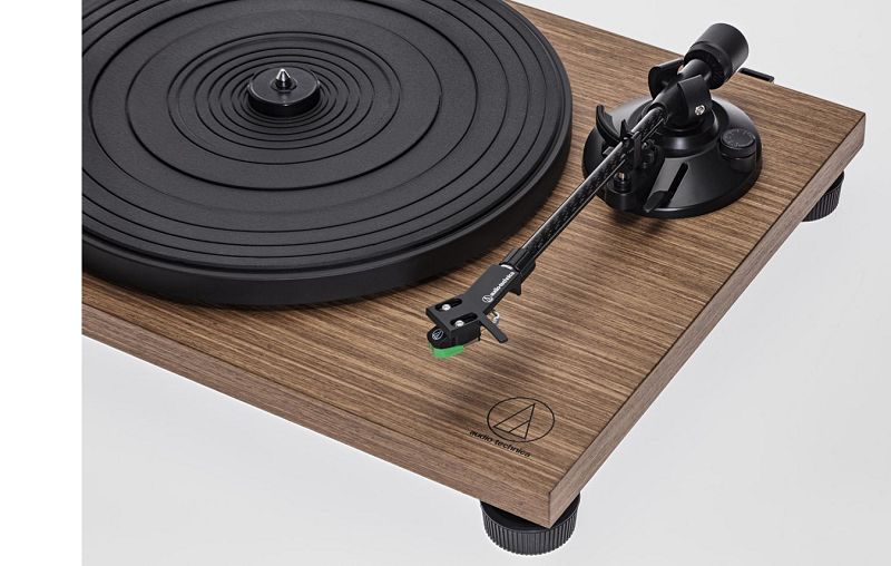 AUDIO-TECHNICA AT-LPW40WN Проигрыватель винила