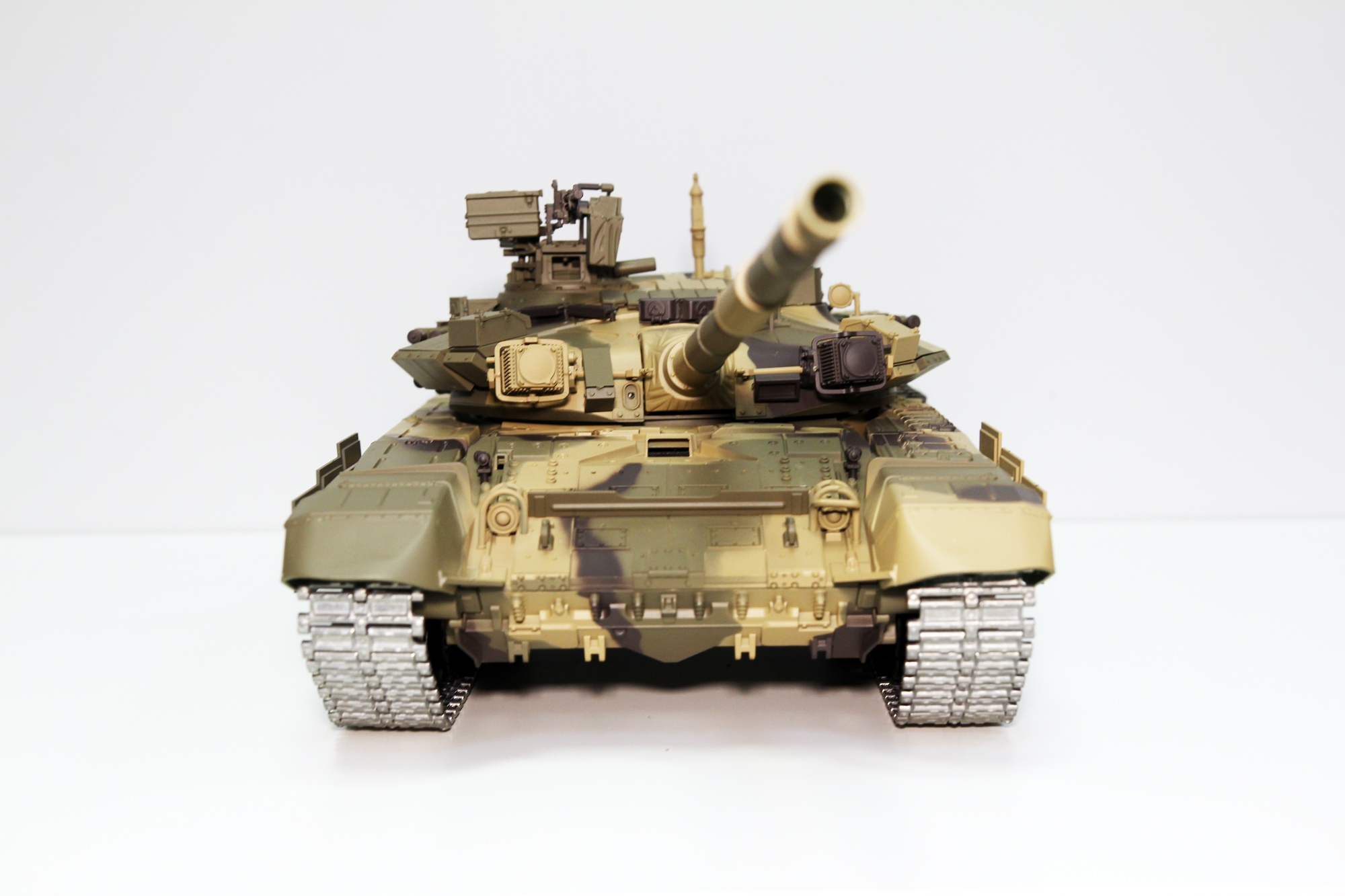 Радиоуправляемый танк Heng Long Т-90 Pro V7.0 масштаб 1:16 RTR 2.4G - 3938-1PRO V7.0