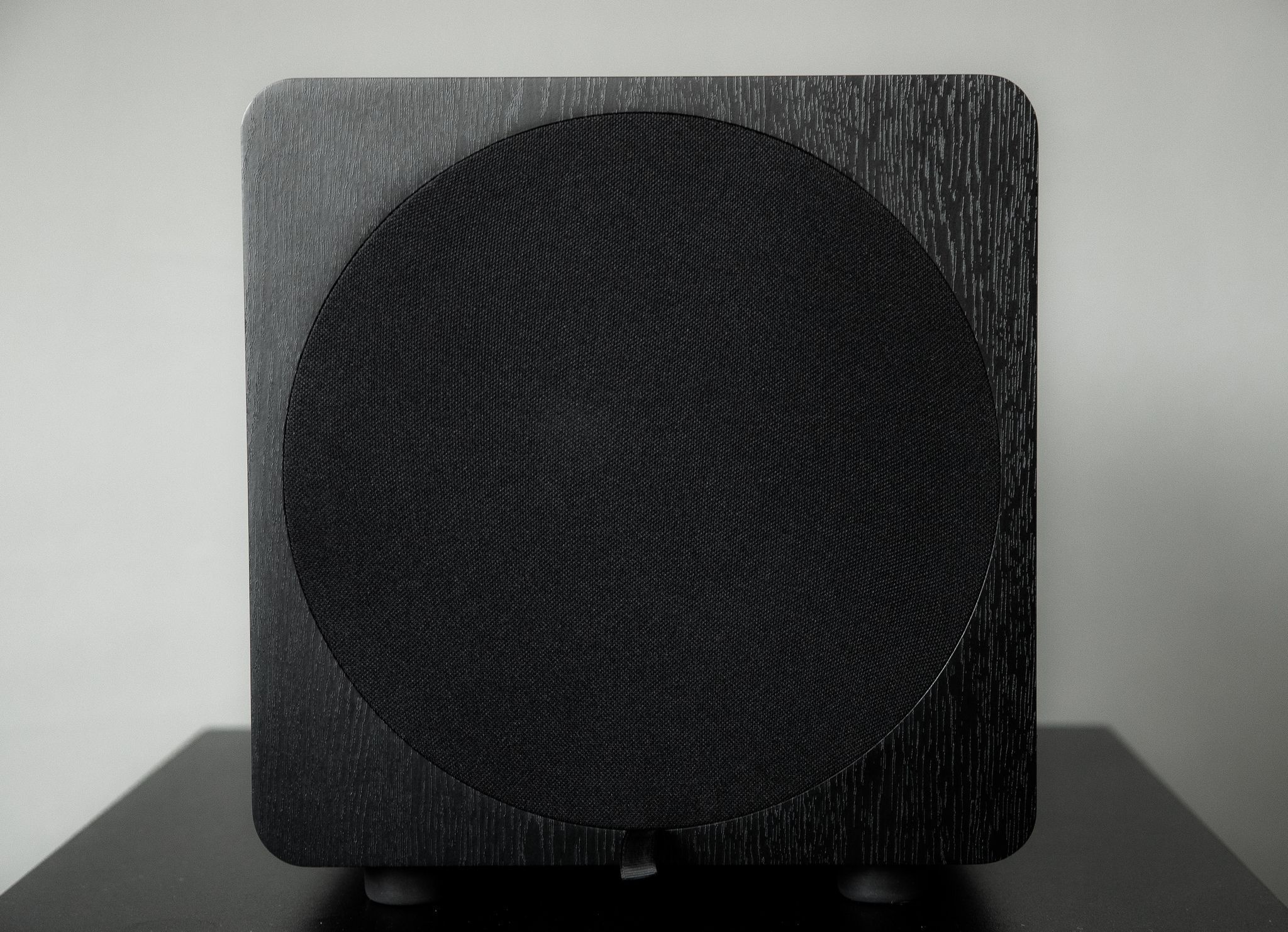 Velodyne DB-12 black активный сабвуфер