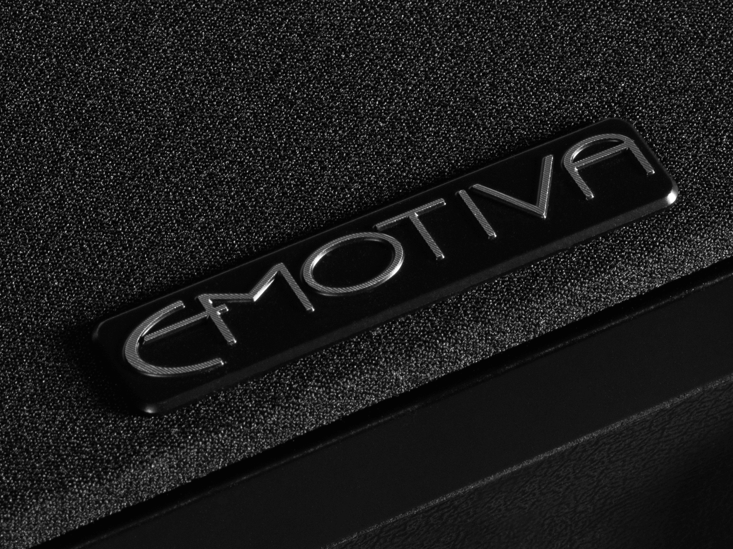 Emotiva Airmotiv XT2 - Напольная акустическая система