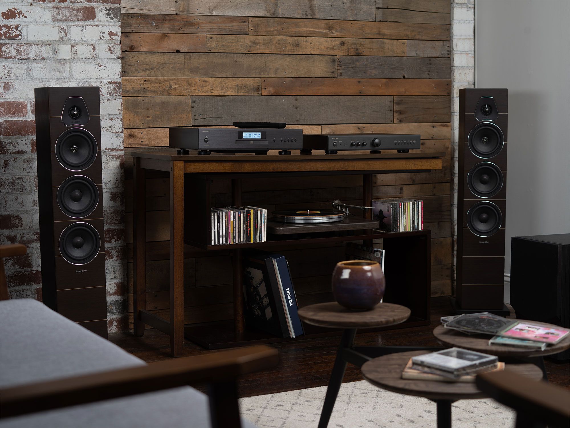 Rotel A11MKII Black интегральный усилитель
